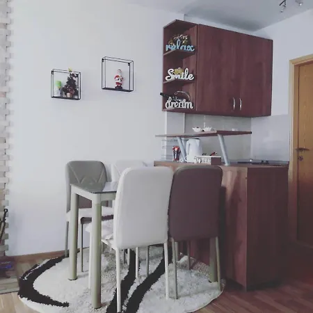 Apartment H4